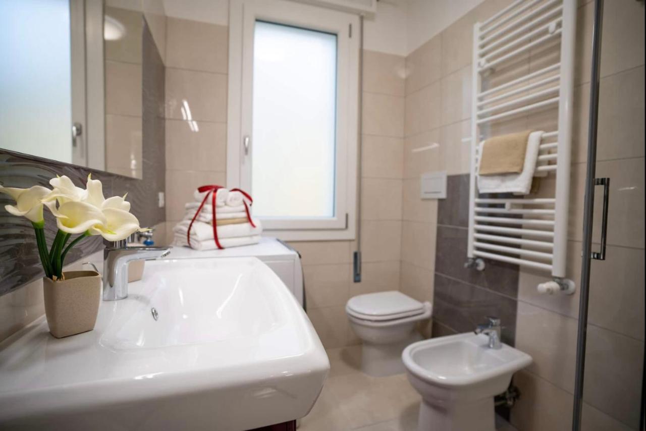 Appartamento 3 Camere Da Letto - Holiday House 2 Венеция Экстерьер фото